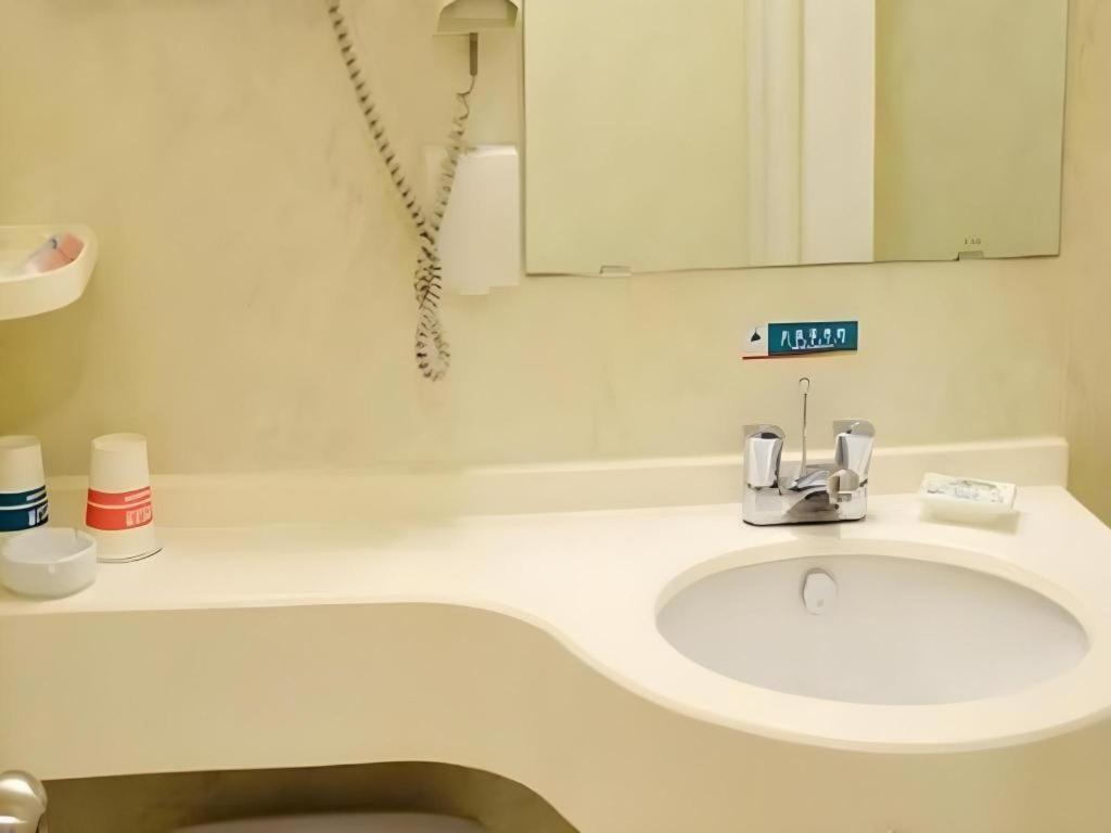 Jinjiang Inn Qingdao Wuxi Square Nanjing Road Metro Station מראה חיצוני תמונה