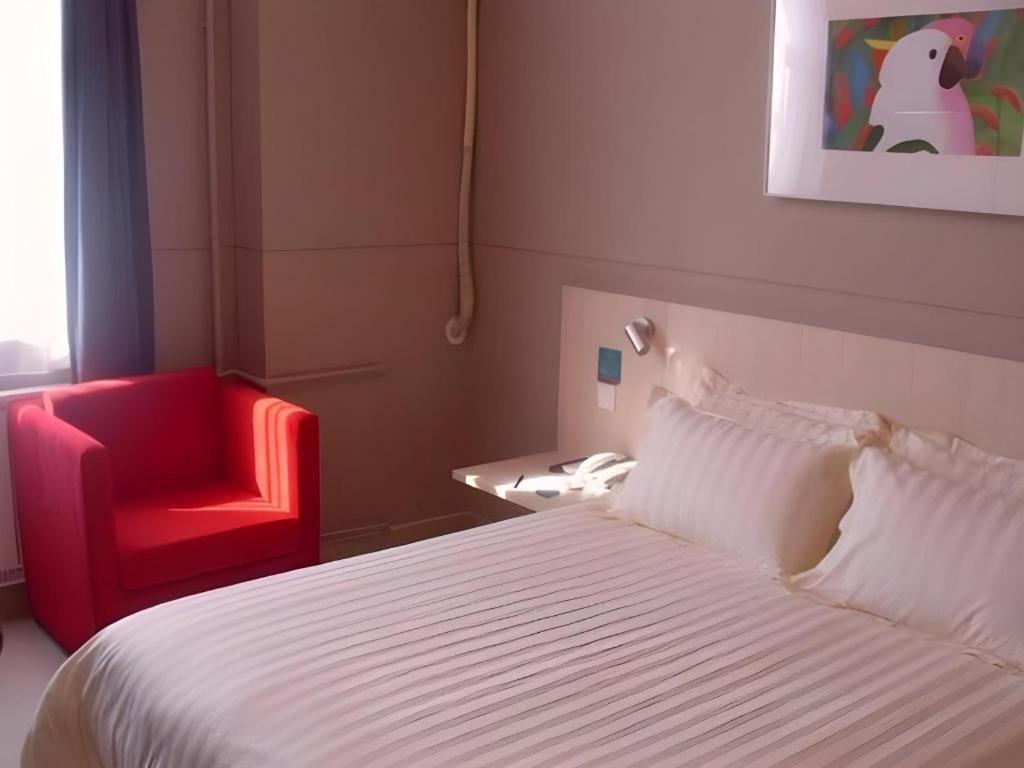 Jinjiang Inn Qingdao Wuxi Square Nanjing Road Metro Station מראה חיצוני תמונה