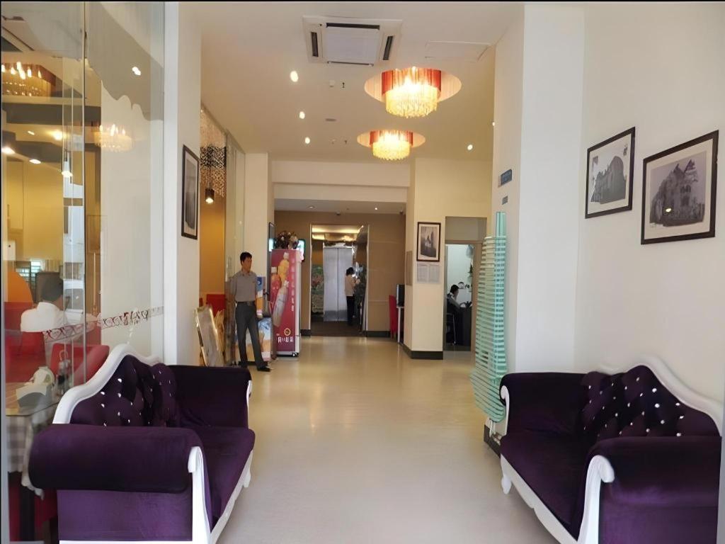 Jinjiang Inn Qingdao Wuxi Square Nanjing Road Metro Station מראה חיצוני תמונה